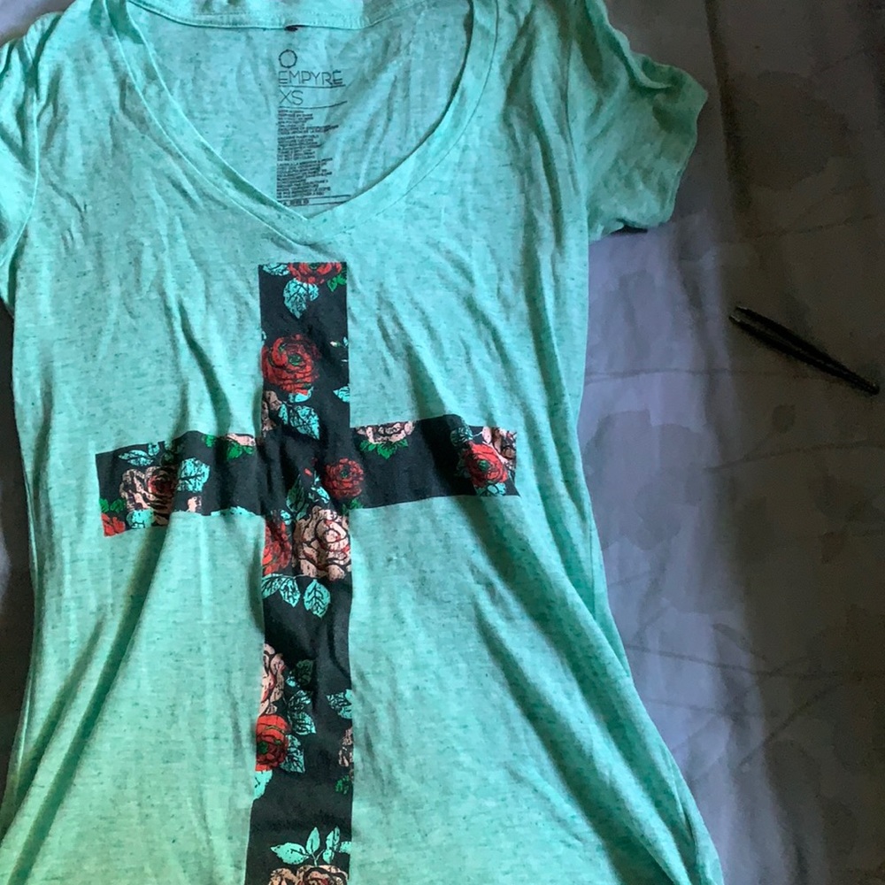 V neck short sleeve top